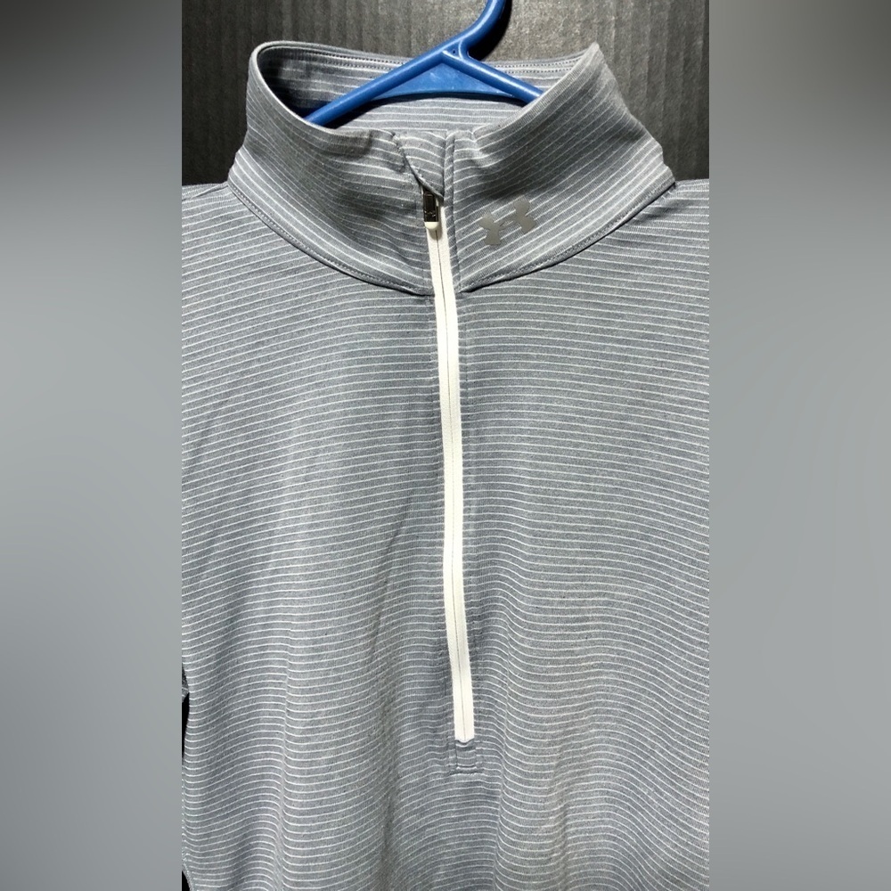 ⛵️Under Armour Gray Striped Threadborne Streaker 1/2 Zip Shirt - Picture 5 of 14